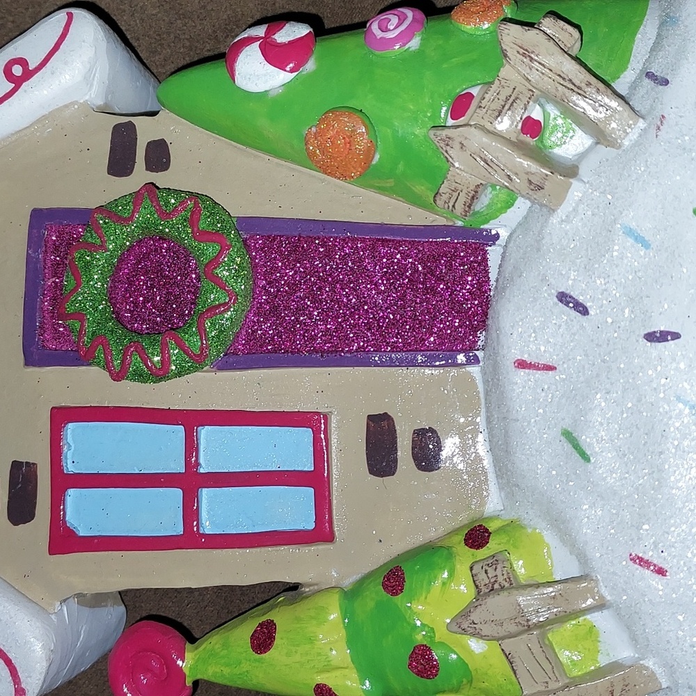 Celebrate It 13" Tall Christmas Table Top Skinny House. Hand Painted. - Picture 4 of 7